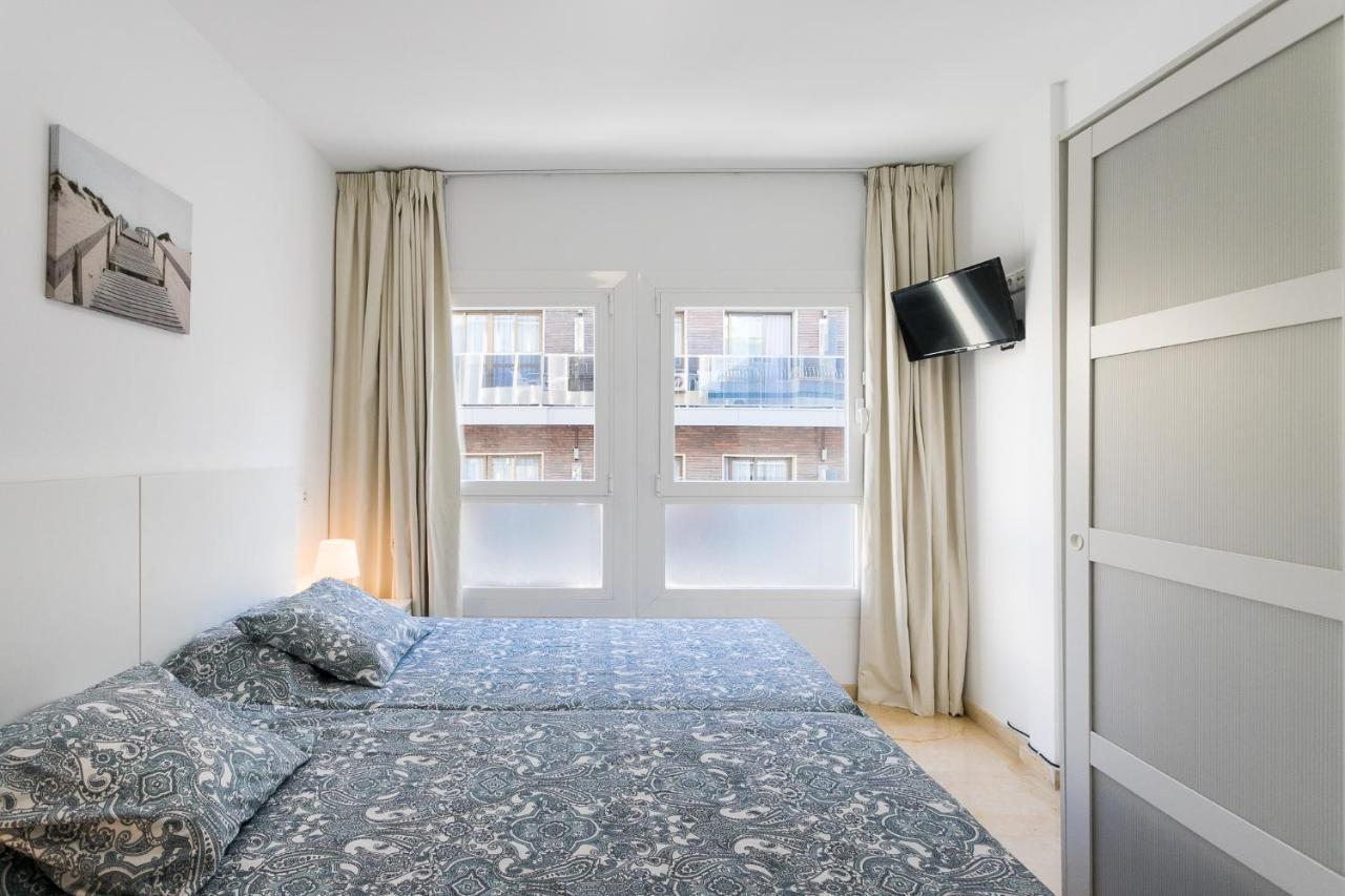 Apartamentos Aurea Pal 8 Y Gran Atenea Esperanto 5 ベニドルム エクステリア 写真