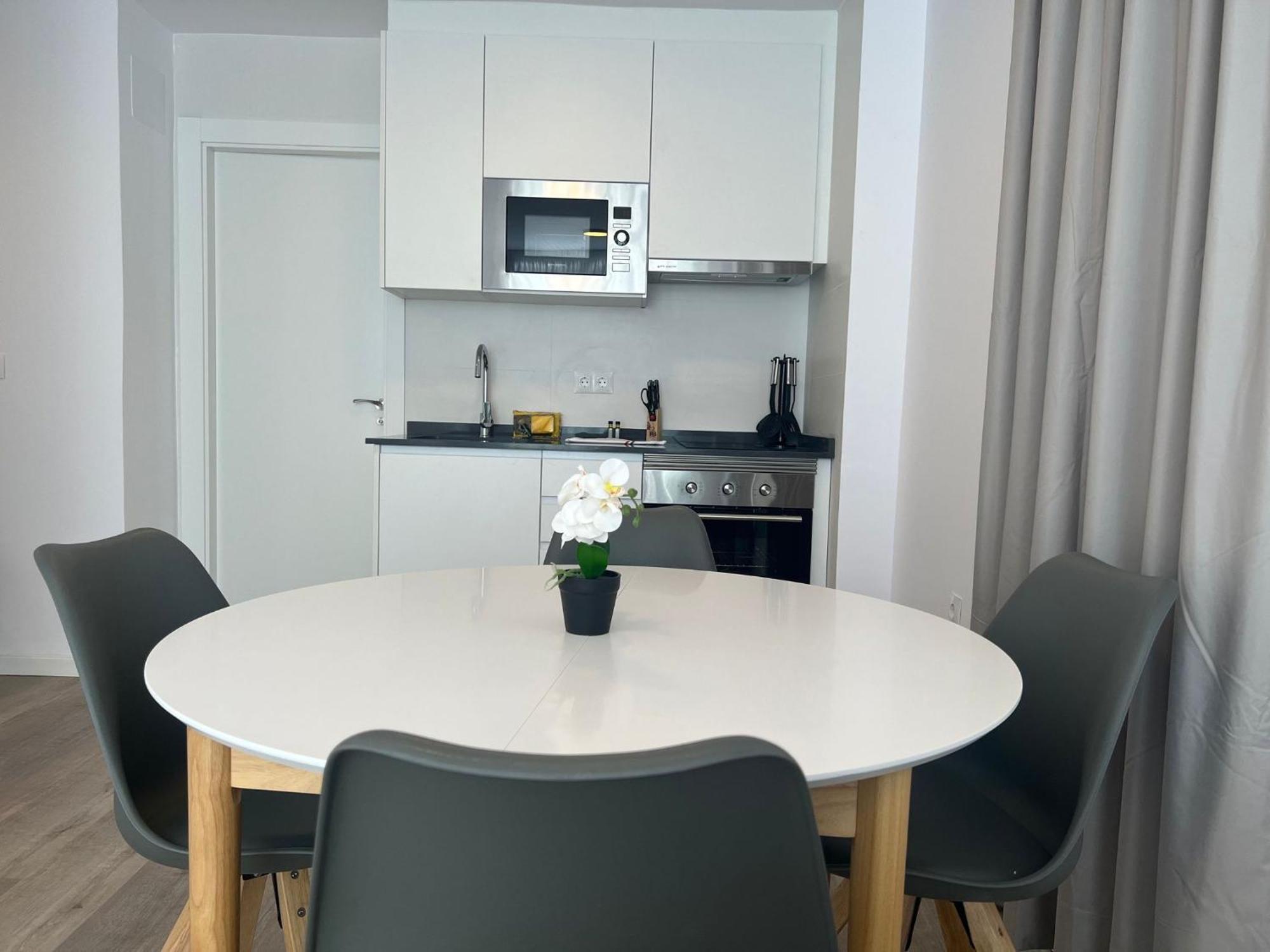 Apartamentos Aurea Pal 8 Y Gran Atenea Esperanto 5 ベニドルム エクステリア 写真