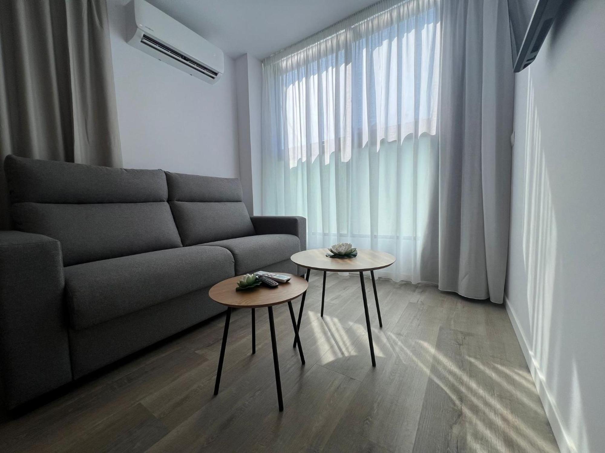 Apartamentos Aurea Pal 8 Y Gran Atenea Esperanto 5 ベニドルム エクステリア 写真