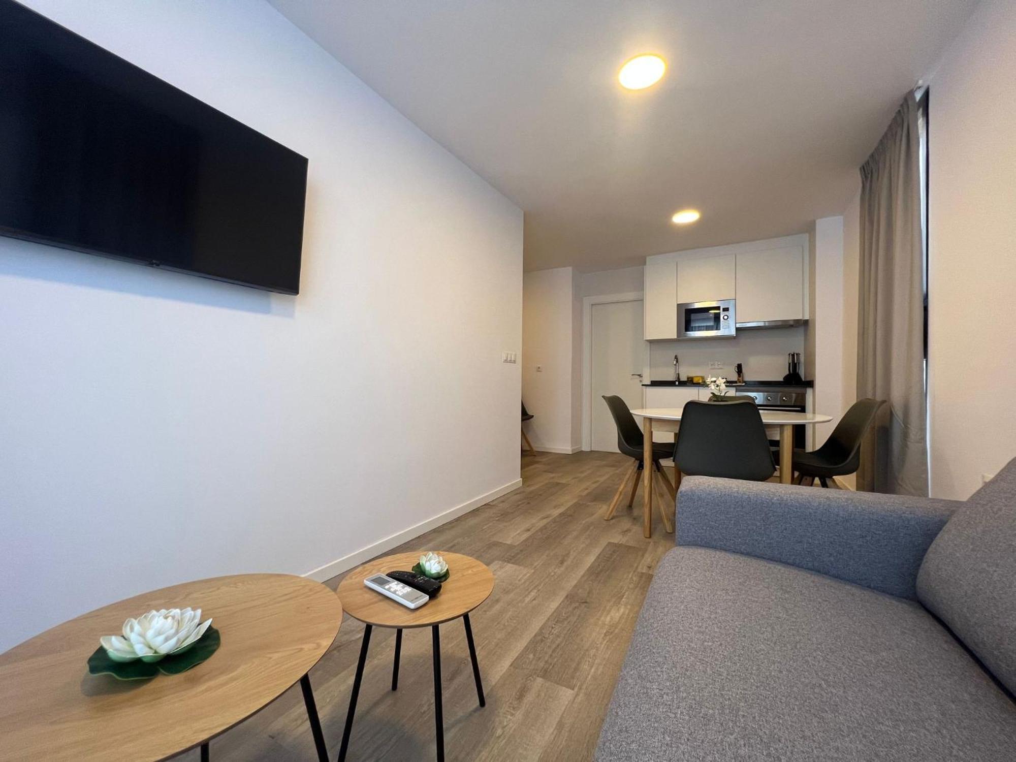 Apartamentos Aurea Pal 8 Y Gran Atenea Esperanto 5 ベニドルム エクステリア 写真